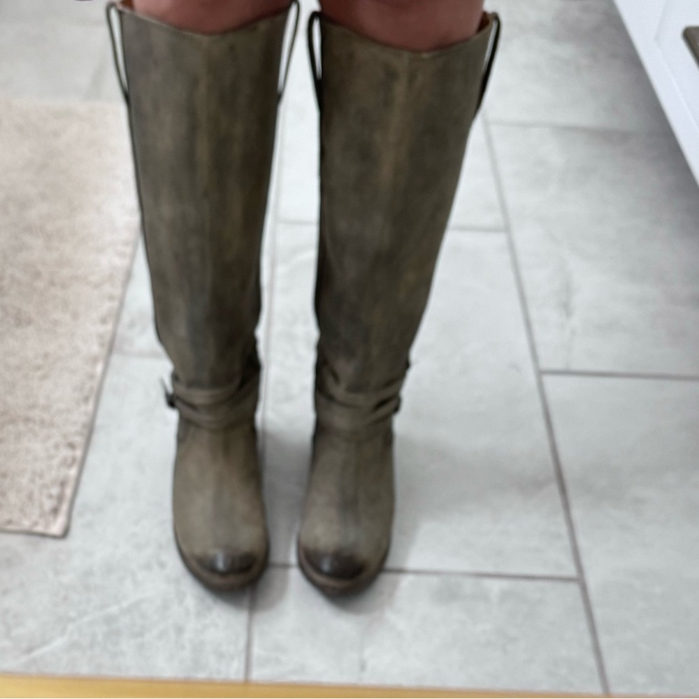 Frye Sz 8 Tall leather boots EUC